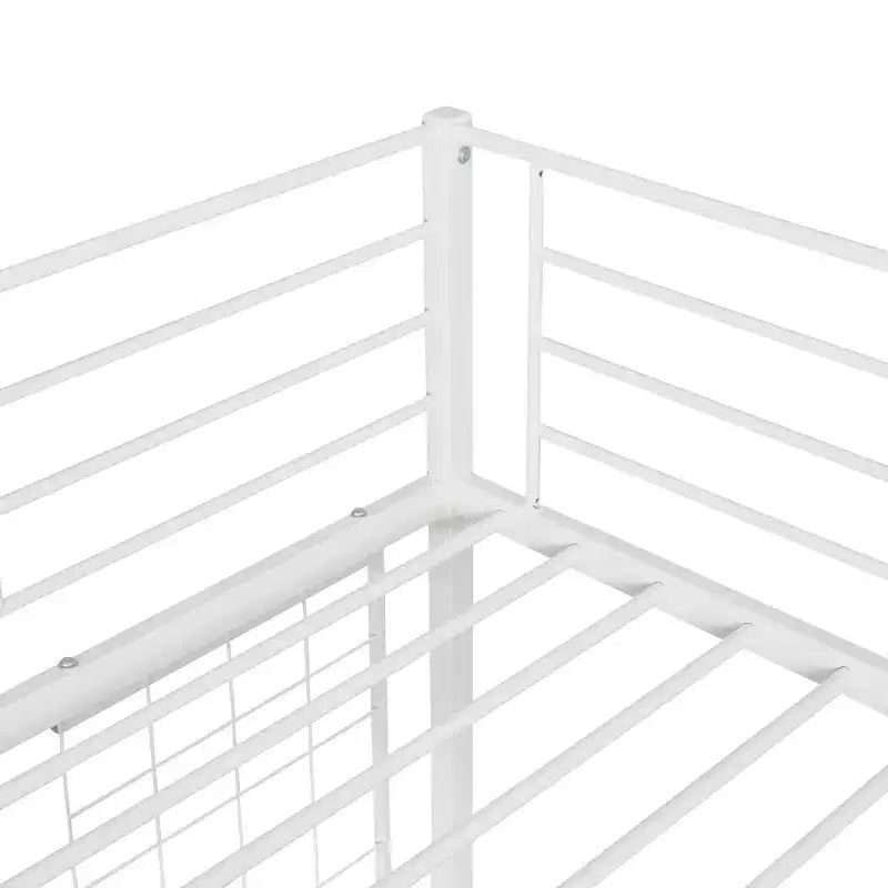 Lit mezzanine une place avec long bureau et grille métallique, Lit mezzanine haut en métal avec barrières de sécurité et échelles pour adolescents et adultes