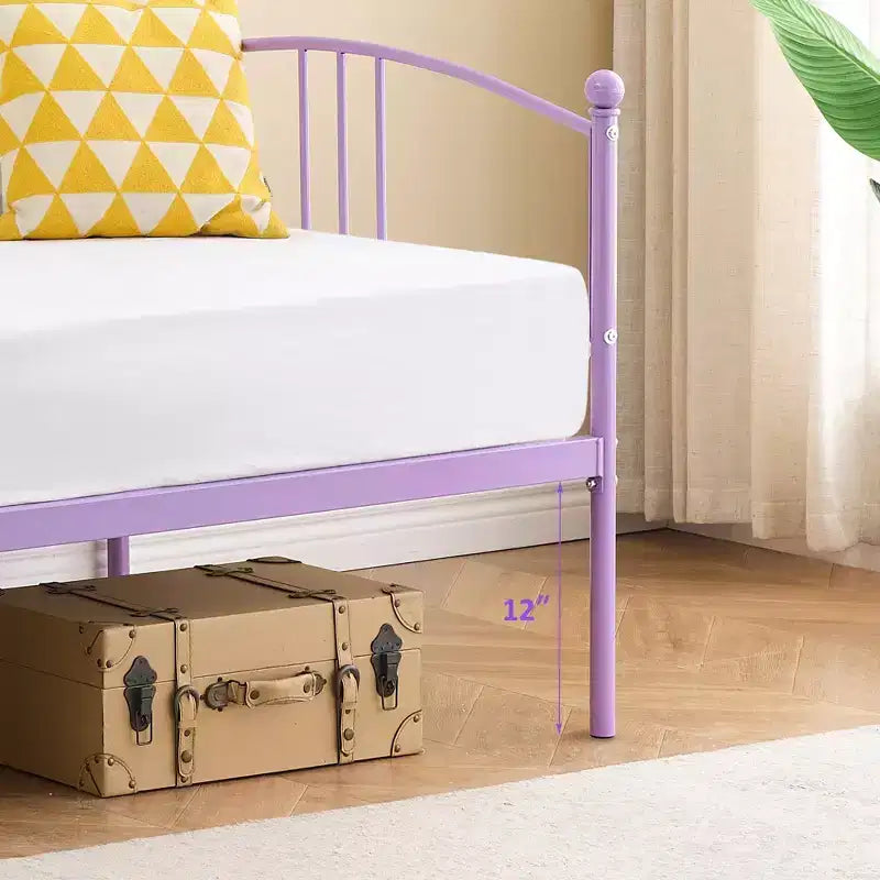 Lit de repos double en métal Coolmee avec lit gigogne, cadre de lit gigogne extractible avec tête de lit arquée, lit de repos pour invités avec support à lattes en acier