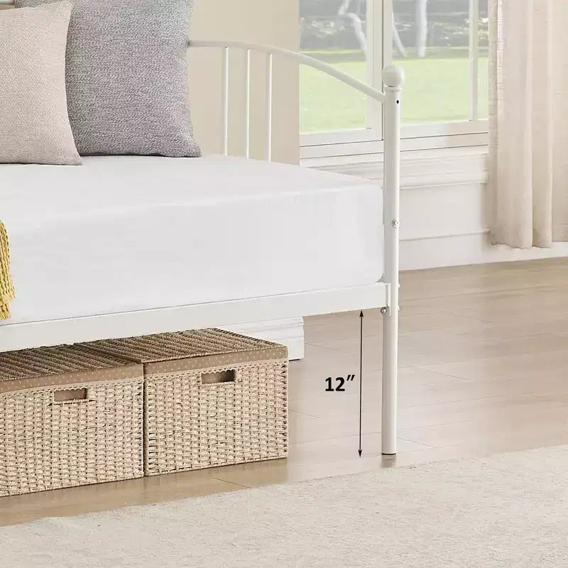 Lit de repos double en métal Coolmee avec lit gigogne, cadre de lit gigogne extractible avec tête de lit arquée, lit de repos pour invités avec support à lattes en acier
