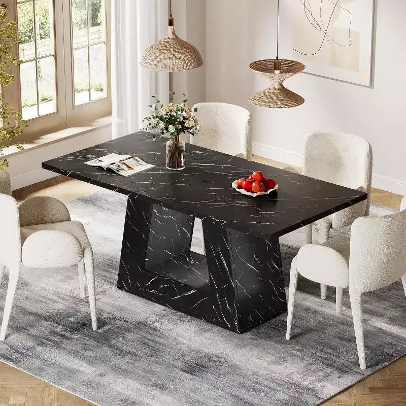 Table à manger Lantine 4-6 places, 63" Moderne en bois avec plateau imitation marbre et base robuste pour cuisine, salon, noir