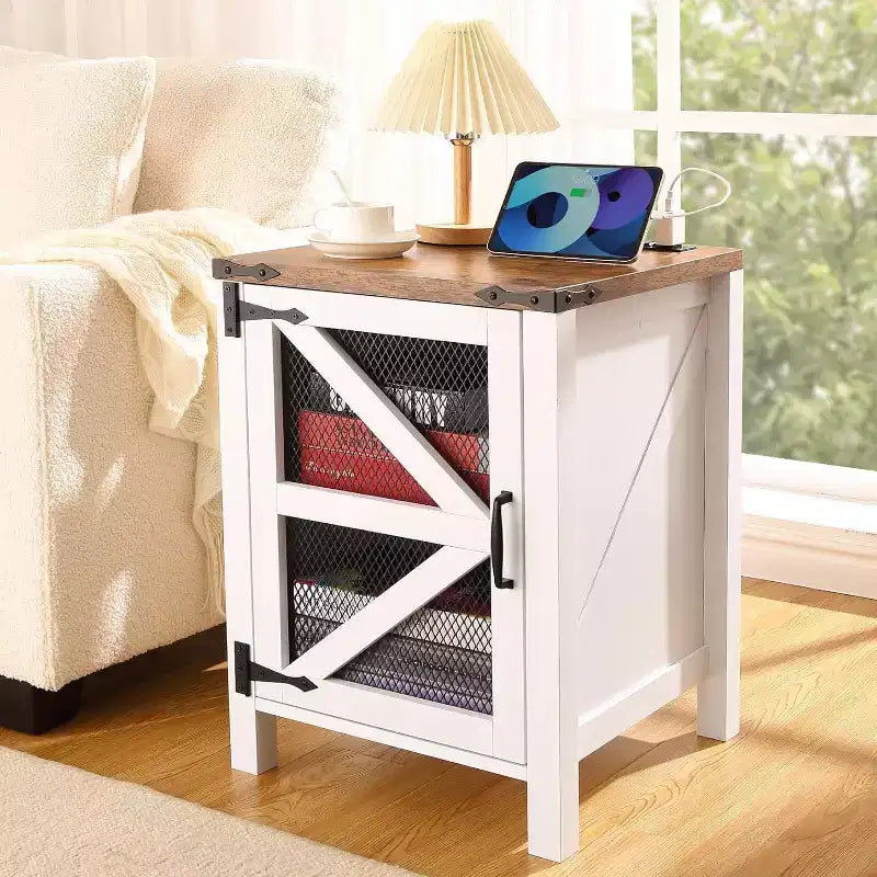 COZONY Lot de 2 tables de chevet avec station de charge et rangement à porte coulissante, table d'appoint de style ferme pour chambre à coucher, salon