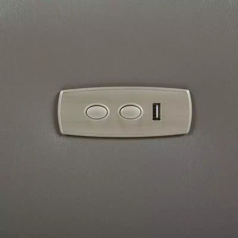 Fauteuil inclinable, pivotant, planant et à bascule en cuir Spruce & Spring avec ports USB