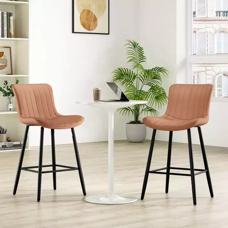 Lot de 2 tabourets de bar Okak en similicuir, hauteur comptoir pour salles à manger, chaises sans accoudoirs, tabourets de bar avec pieds en métal noir