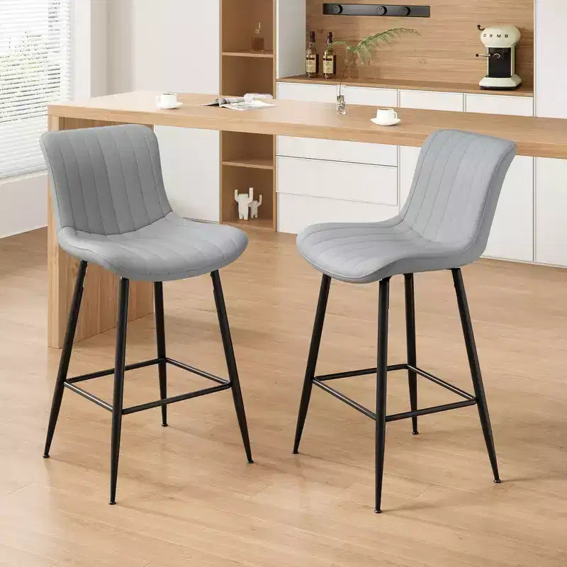 Lot de 2 tabourets de bar Okak en similicuir, hauteur comptoir pour salles à manger, chaises sans accoudoirs, tabourets de bar avec pieds en métal noir