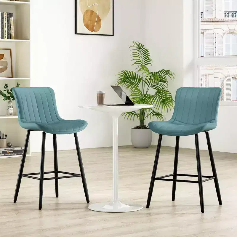 Lot de 2 tabourets de bar Okak en similicuir, hauteur comptoir pour salles à manger, chaises sans accoudoirs, tabourets de bar avec pieds en métal noir