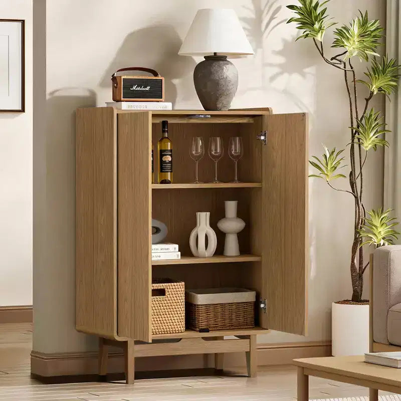Armoire LuxenHome à 2 portes en bois manufacturé chêne 79 cm (l) x 123,7 cm (H) avec plateau supérieur marron