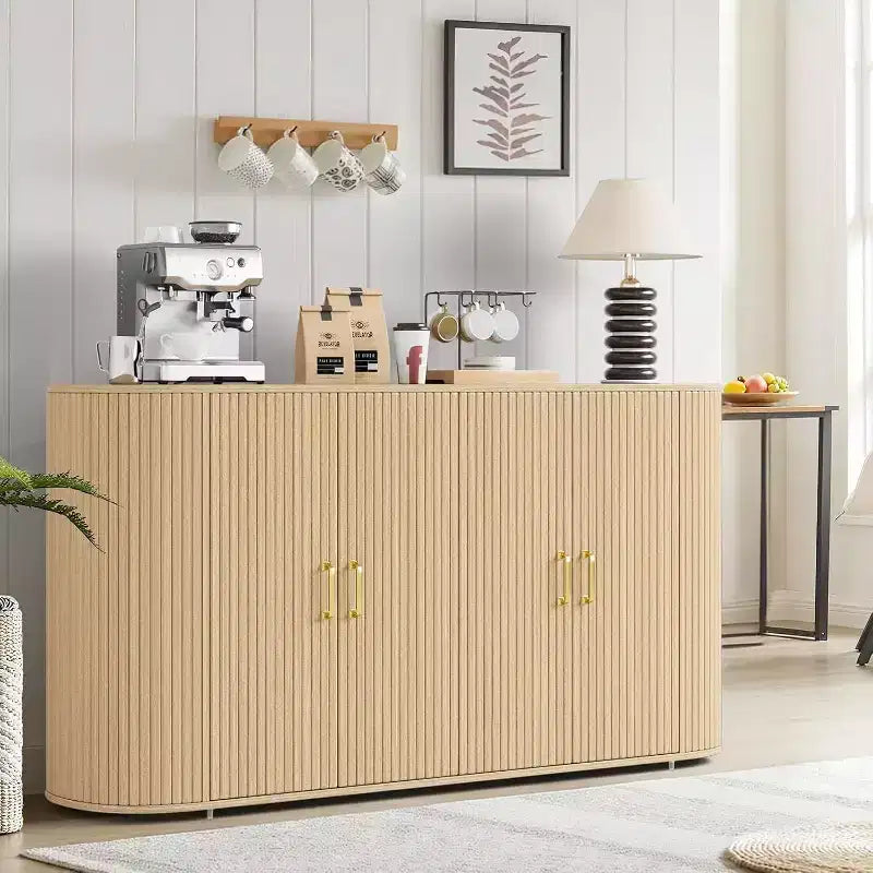 Buffet de salle à manger moderne 63" avec façades cannelées, crédence à bords arrondis et étagères réglables, meuble console de rangement pour salle à manger, chêne