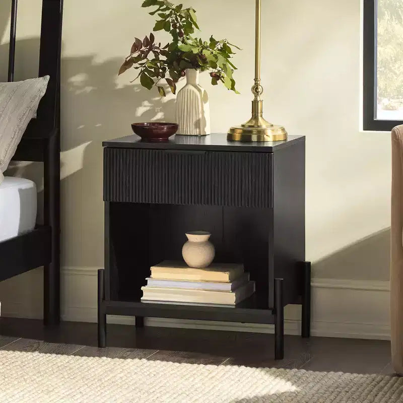 Table de chevet moderne à tiroir cannelé avec niche ouverte noire