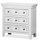 Table de chevet de style transitionnel en bois massif blanc 1 pièce seulement, pour chambre à coucher, avec boutons ronds et 3 tiroirs