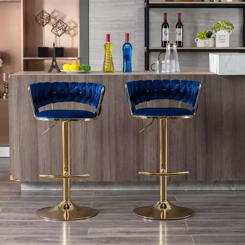 Tabourets de bar en velours Okak avec repose-pieds et base chromés (lot de 2), tabourets de bar pivotants à hauteur réglable, tabourets de comptoir.