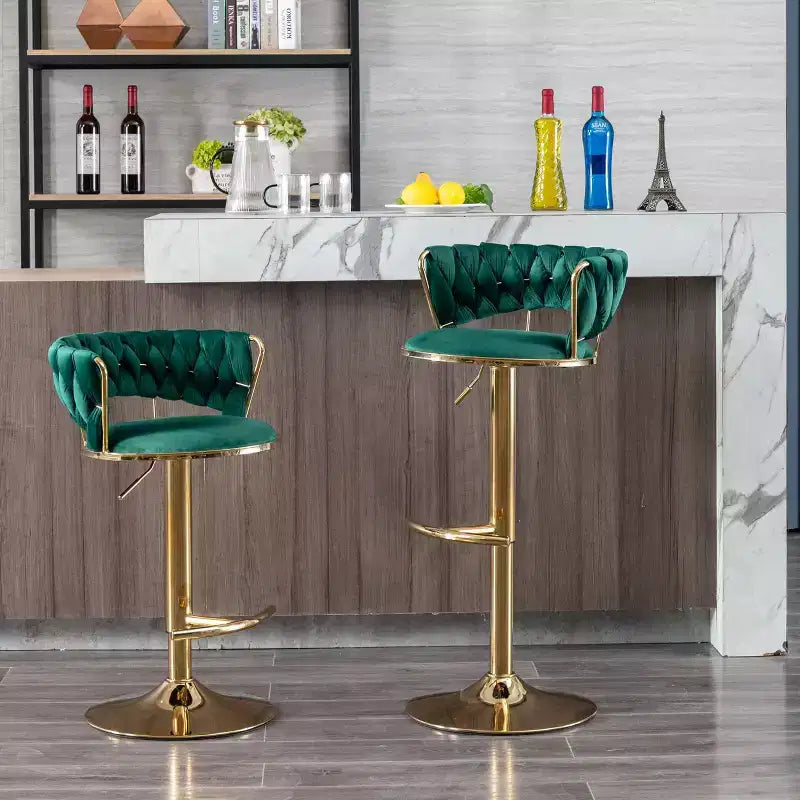 Tabourets de bar en velours Okak avec repose-pieds et base chromés (lot de 2), tabourets de bar pivotants à hauteur réglable, tabourets de comptoir.