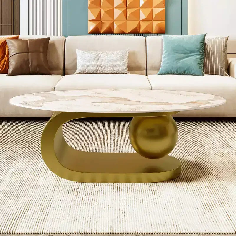 Table basse ovale moderne, table basse centrale irrégulière en marbre avec base en acier doré pour le salon