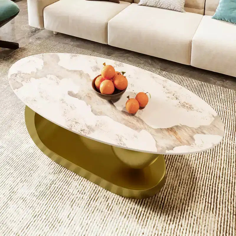 Table basse ovale moderne, table basse centrale irrégulière en marbre avec base en acier doré pour le salon
