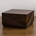 Table basse carrée moderne GDFStudio Coles 27.56 avec finition laquée