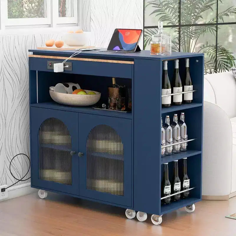 Îlot de cuisine roulant avec table extensible, îlot de cuisine sur roulettes avec lumières LED, prises électriques, 2 portes en verre cannelé et étagères de rangement