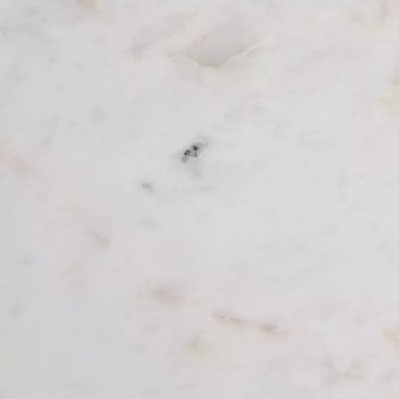 Table d'appoint ou de chevet élégante pour la décoration de la chambre - Plateau en marbre avec base nervurée pour la décoration de la chambre ou du salon - 22 Blanc et or