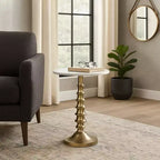 Table d'appoint ou de chevet élégante pour la décoration de la chambre - Plateau en marbre avec base nervurée pour la décoration de la chambre ou du salon - 22 Blanc et or