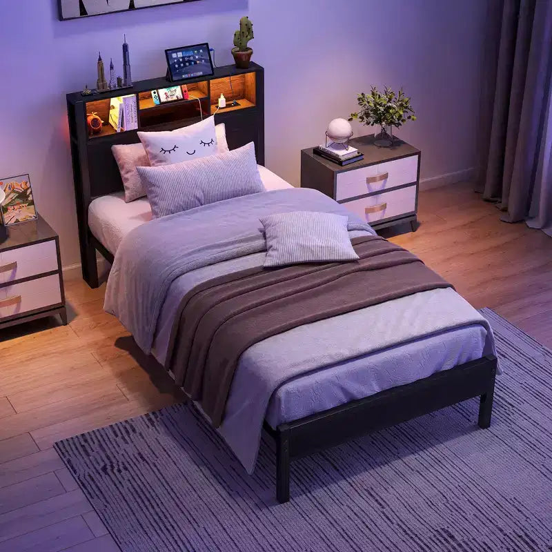 Cadre de lit double en métal Bellemave avec tête de lit de rangement, lumières LED RGB, station de recharge, bibliothèque de rangement, pas de sommier tapissier