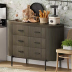 Commode 6 tiroirs cannelés, commode en bois moderne du milieu du siècle de 120 cm de large avec profil incurvé et poignées dorées pour chambre à coucher ou dressing