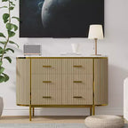 Commode 6 tiroirs cannelés, commode en bois moderne du milieu du siècle de 120 cm de large avec profil incurvé et poignées dorées pour chambre à coucher ou dressing