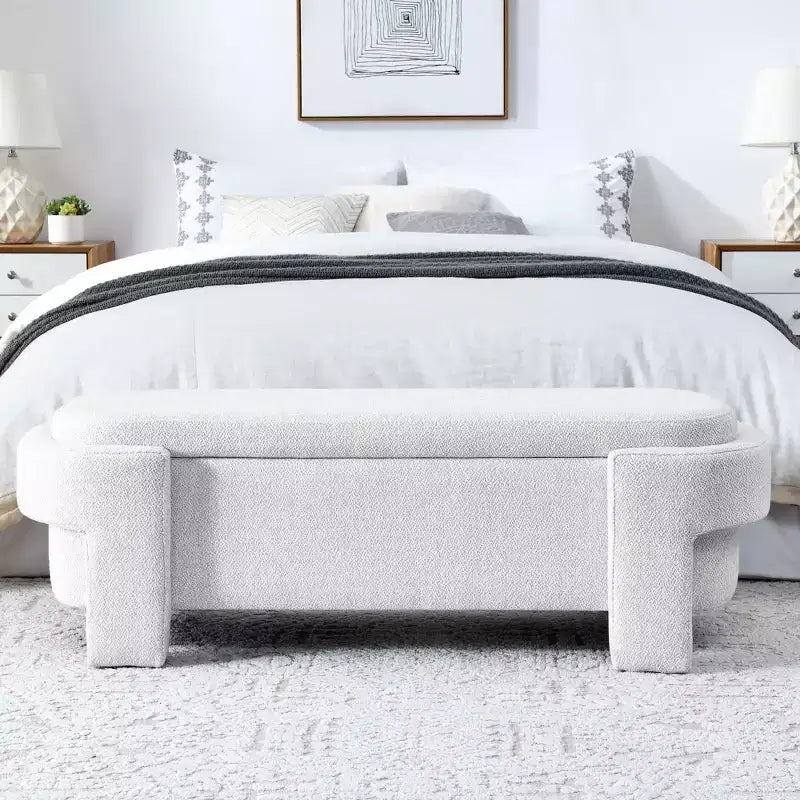 Banc de rangement ottoman ovale Okak avec grand espace de rangement, banc de rangement avec pieds décoratifs en bois et coussins en lin, banc d'entrée