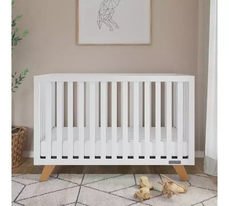 Ensemble de chambre de bébé 2 pièces SOHO de Child Craft, comprend un lit de bébé convertible 4-en-1 et une commode à 3 tiroirs