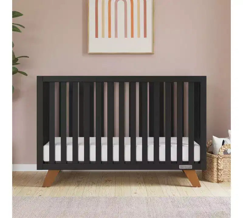 Ensemble de chambre de bébé 2 pièces SOHO de Child Craft, comprend un lit de bébé convertible 4-en-1 et une commode à 3 tiroirs
