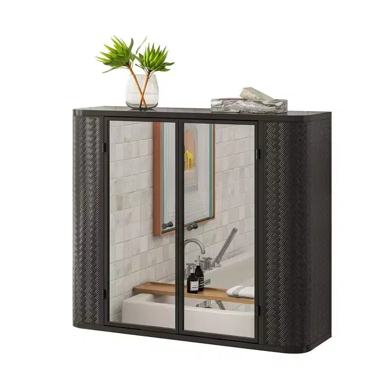 Meuble-lavabo de salle de bain mural avec miroir, deux portes miroir et étagères ouvertes ; Armoire de rangement de style à cadre métallique avec compartiments ouverts