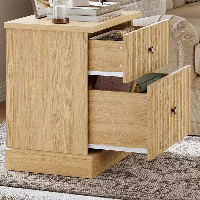 Table de chevet à tiroirs cannelés, table de chevet de style moderne du milieu du siècle avec base à bords incurvés, rangement peu encombrant pour chambre et salon