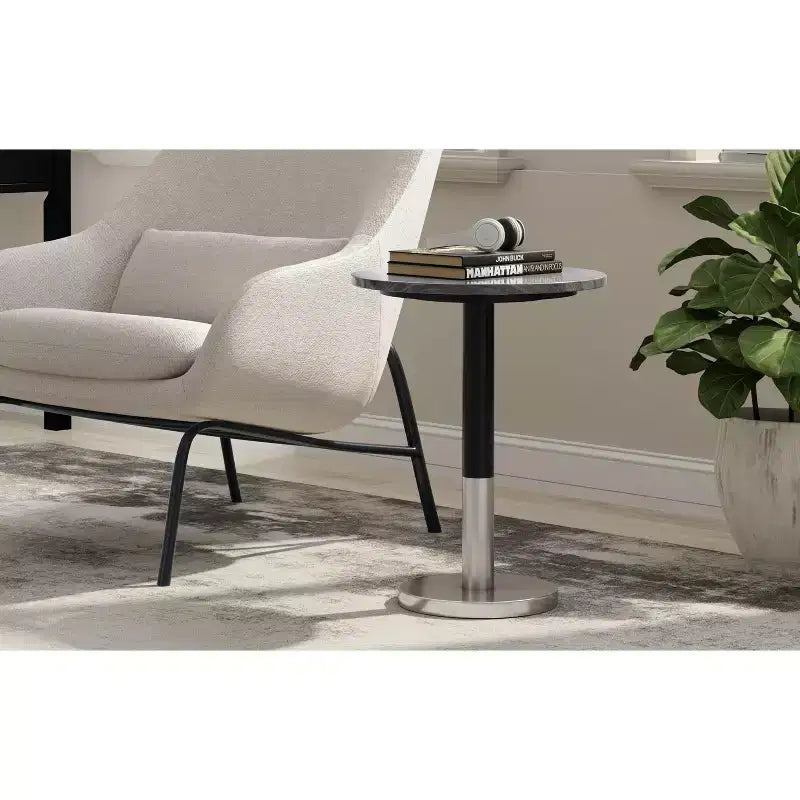 Table d'appoint moderne Ryan de 16 pouces de large