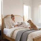 Ensembles de meubles de chambre à coucher Queen-85 Cadre de lit en bois massif avec tête de lit rembourrée et 2 tables de chevet, aucun sommier tapissier requis, pour chambre à coucher-Morden Fort
