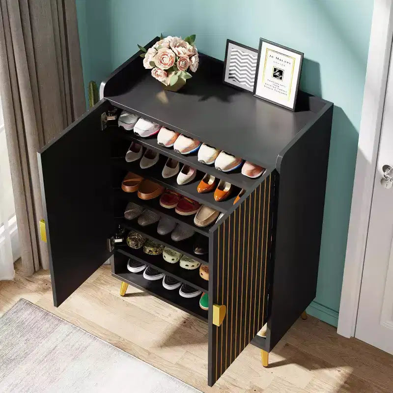 Meuble à chaussures Lantine 7 niveaux en bois noir avec portes et étagères réglables, idéal pour le rangement de chaussures dans une entrée, un couloir, un dressing, un salon.