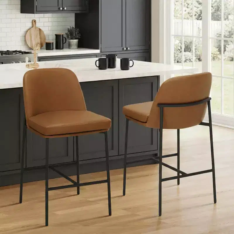 Tabourets de bar Ora Maison Chaises de comptoir en cuir avec dossier et pieds en métal pour bar, lot de 2, marron