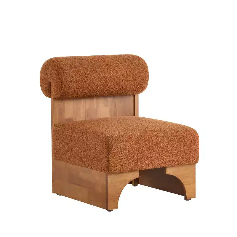Fauteuil moderne en bouclette avec structure en bois massif et dossier roulé, revêtement doux, pour différentes pièces