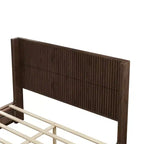 Lit moderne en bois massif avec tête de lit Alderwyn GDFStudio