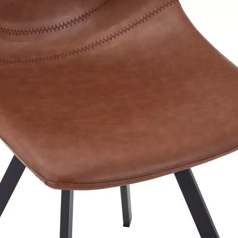 LeisureMod Markley Chaise de salle à manger moderne en cuir, assise rembourrée, pieds en métal, design élégant pour cuisine, salle à manger, bureau, salon ou café
