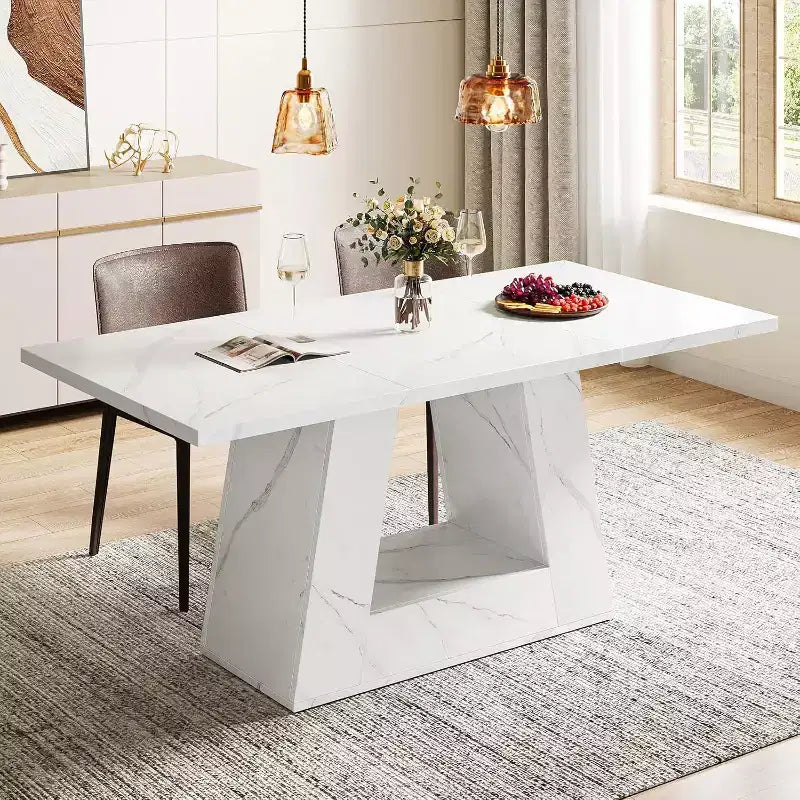 Table à manger Lantine pour 4 à 6 personnes, table de salle à manger rectangulaire moderne en bois et faux marbre de 160 cm avec base robuste pour cuisine, salon