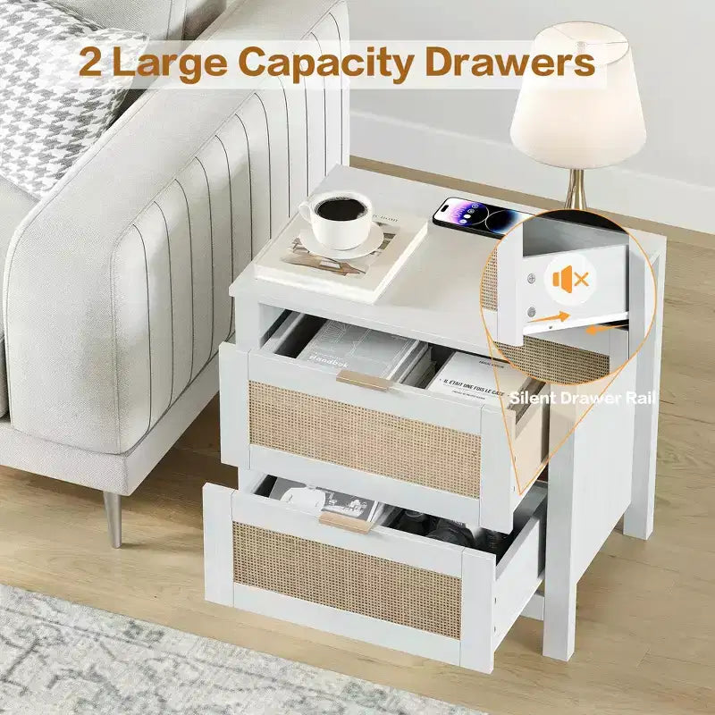 TYBOATLE Lot de 2 tables de chevet en rotin avec station de charge sans fil, tables d'appoint modernes du milieu du siècle avec 2 tiroirs tressés bohèmes, tables de chevet en bois