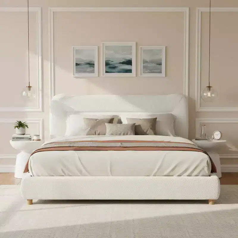 Cadre de lit plateforme minimaliste Queen/King avec tête de lit capitonnée douce, design incurvé, blanc crème - ModernLuxe