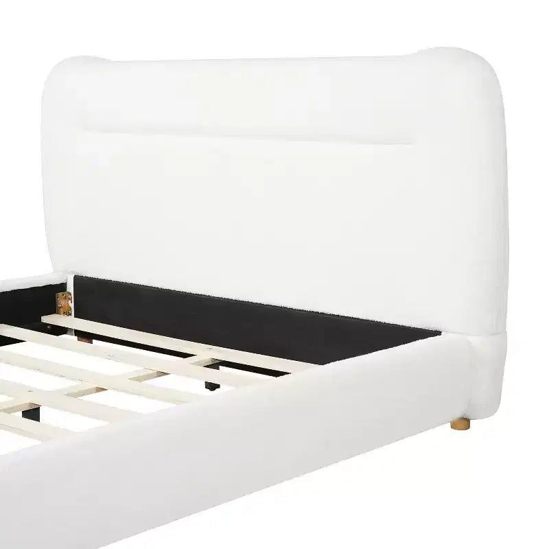 Cadre de lit plateforme minimaliste Queen/King avec tête de lit capitonnée douce, design incurvé, blanc crème - ModernLuxe