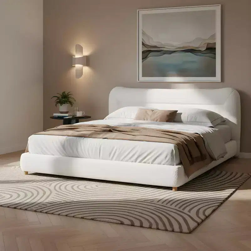 Cadre de lit plateforme minimaliste Queen/King avec tête de lit capitonnée douce, design incurvé, blanc crème - ModernLuxe