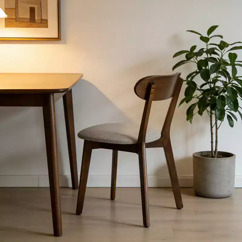 Chaises de salle à manger rembourrées GDFStudio Kelcey en bois massif de style Mid-Century (Lot de 2)