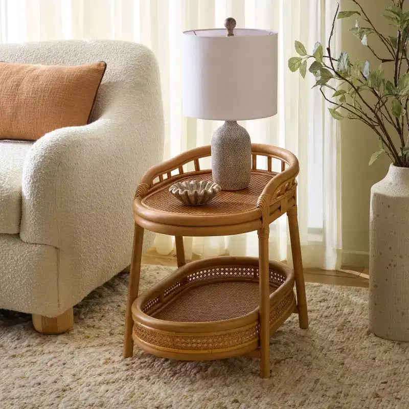 Table d'appoint à 2 étagères en rotin Shayleen - CWK3023 - Naturel - Safavieh Couture