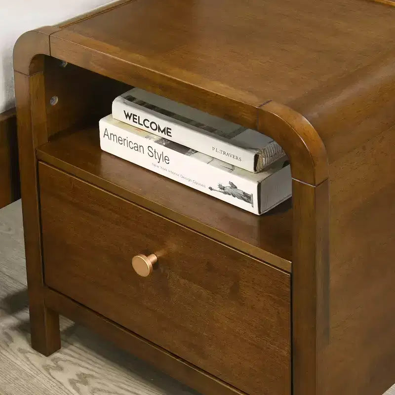 Ensemble de chambre à coucher Roundhill Furniture Eldren en bois, lit plateforme avec commode, miroir et table de chevet au fini noyer