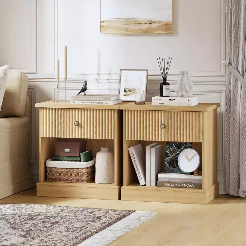 Table de chevet cannelée moderne du milieu du siècle avec tiroir - Table de chevet peu encombrante avec rangement, idéale pour la chambre ou le salon