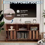 Meuble TV moderne de 55" en bois avec station de recharge, prises de courant et 2 ports USB, rangement pour vinyles, style Mid-Century, étagères ouvertes, bois naturel