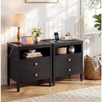 Table de chevet noire avec station de charge, 2 tiroirs et étagère ouverte, table de chevet moderne en bois avec poignées métalliques pour chambre à coucher/salon/bureau