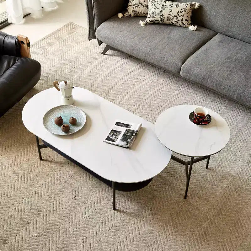 Table basse JVNOXK en céramique blanche avec étagère inférieure marron café, table basse à 2 niveaux en MDF et cadre en acier pour le salon