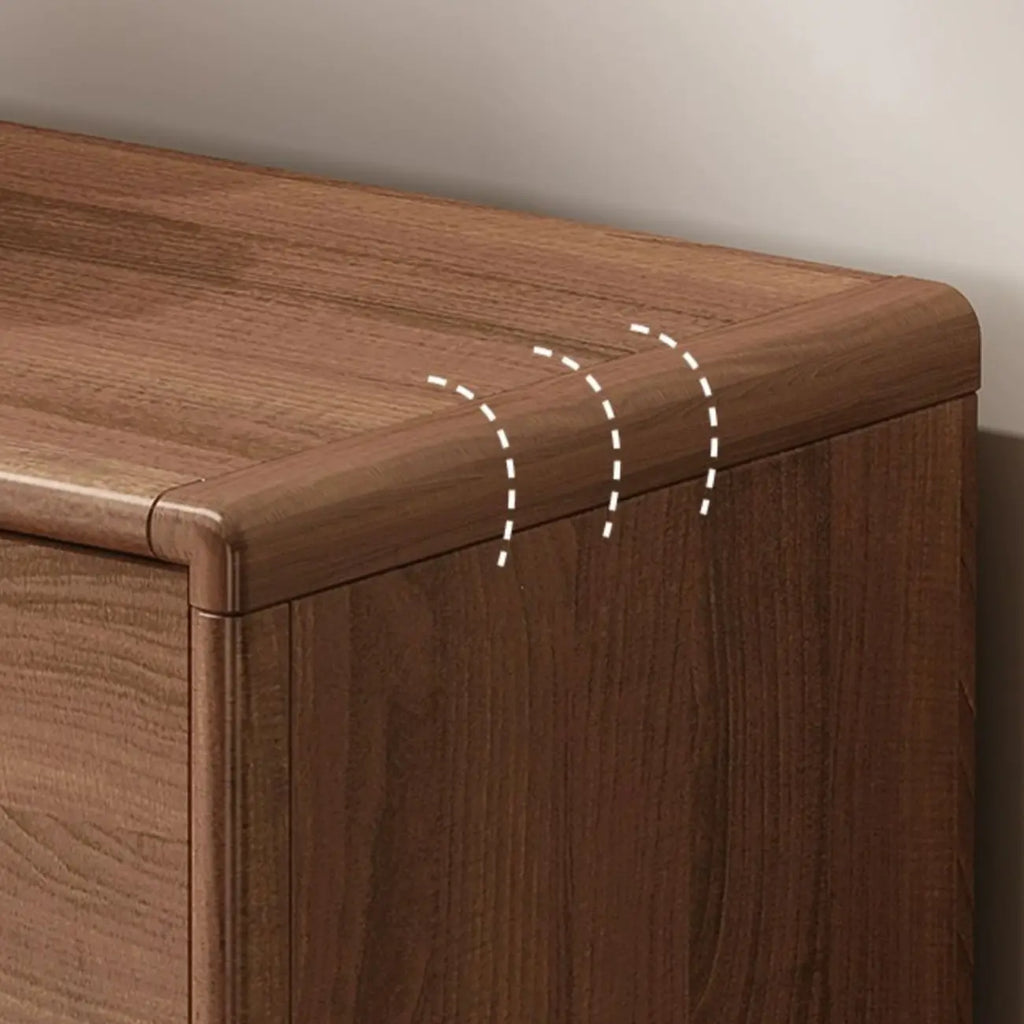 Buffet en bois moderne avec de spacieux placards de rangement