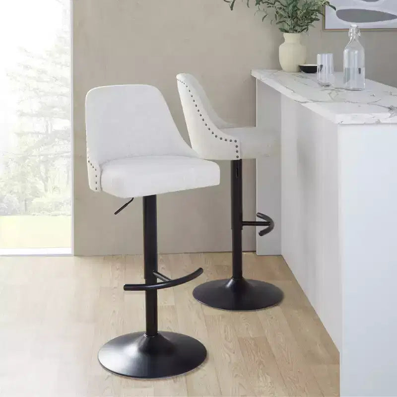 LumiSource Lot de 2 tabourets de bar Marcel cloutés en métal noir/tissu crème/métal laiton